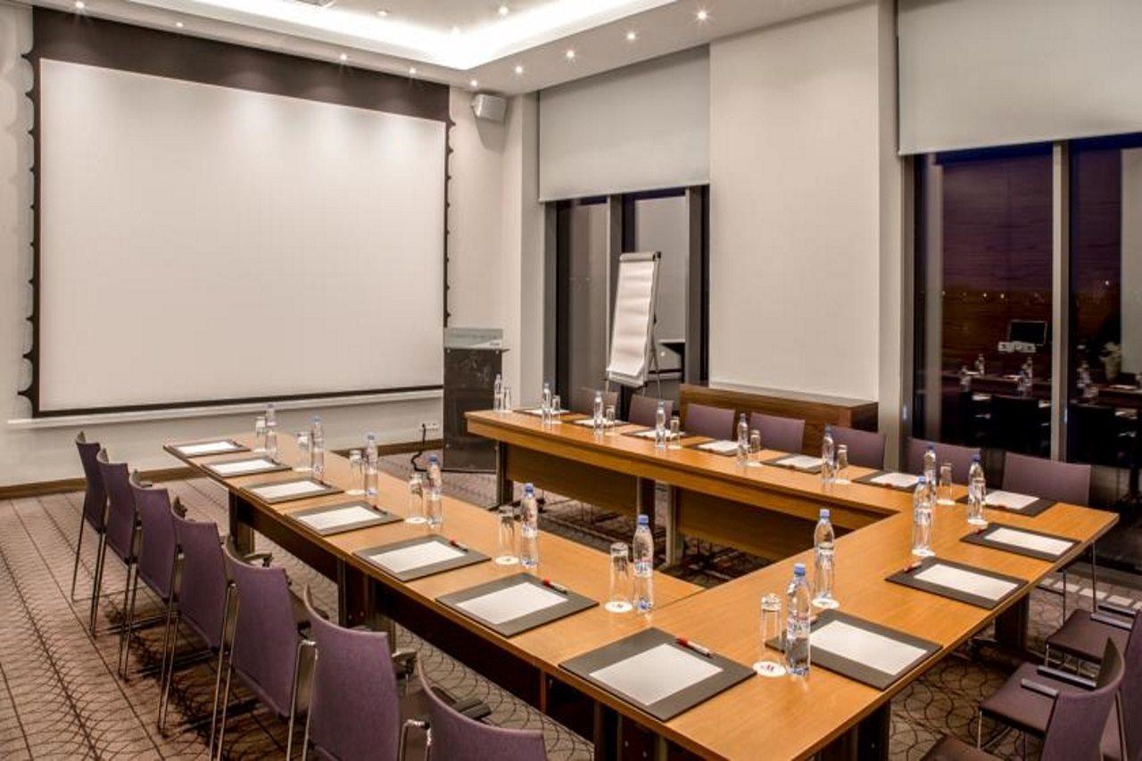 Minsk Marriott Hotel Εξωτερικό φωτογραφία