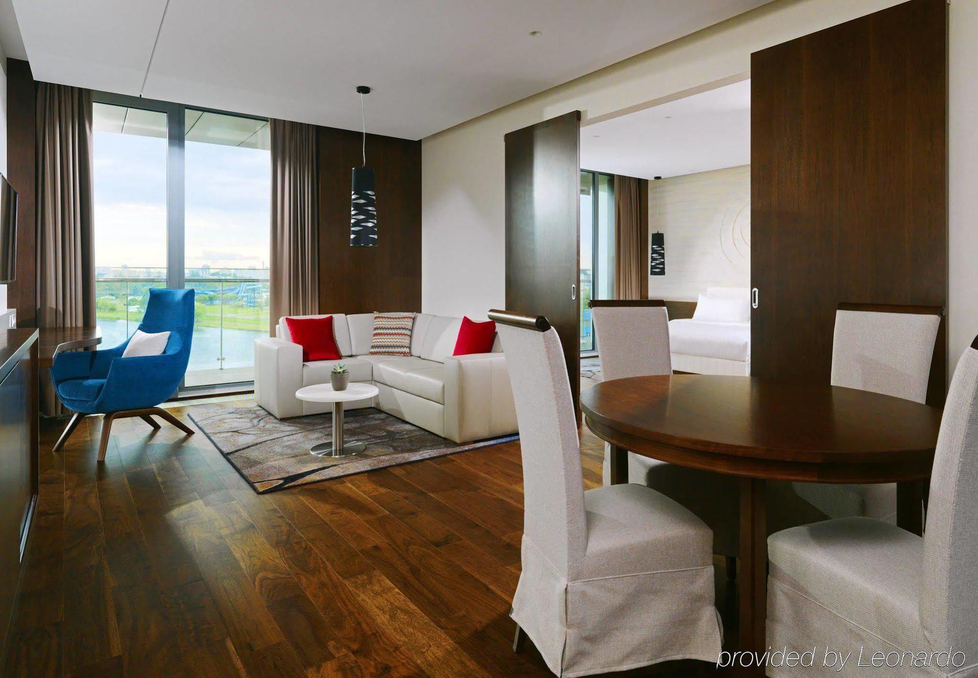 Minsk Marriott Hotel Εξωτερικό φωτογραφία