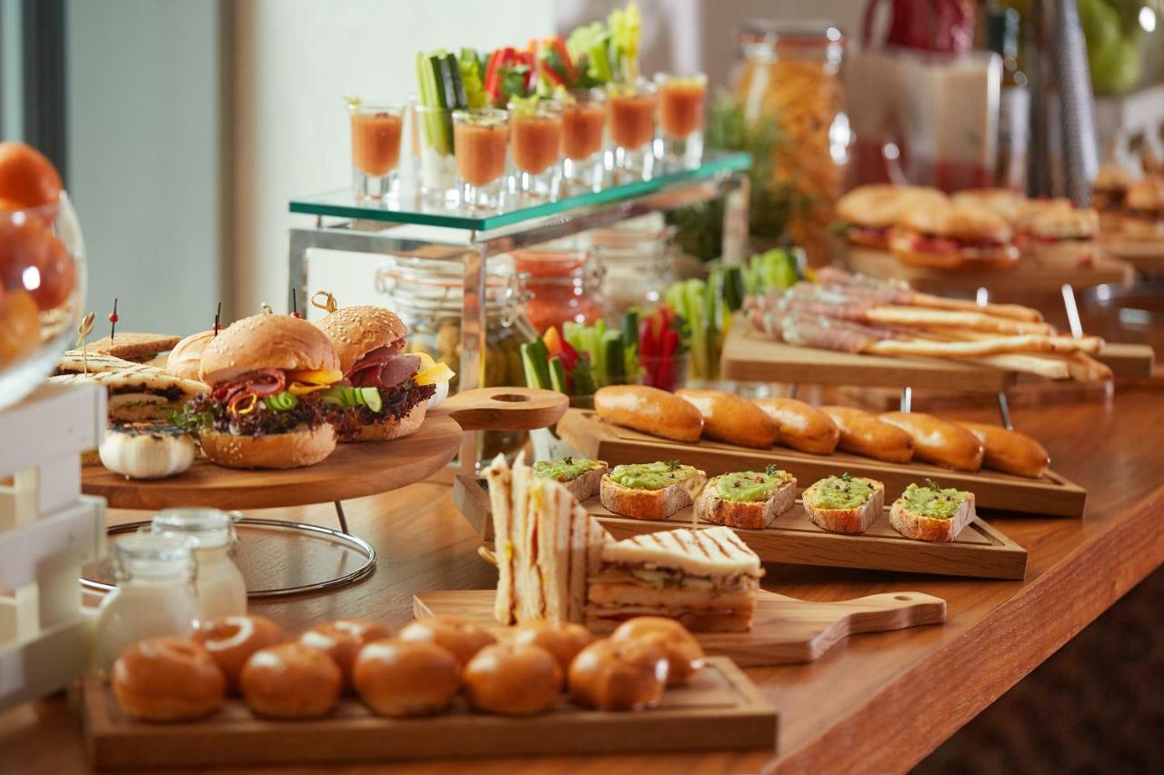Minsk Marriott Hotel Εξωτερικό φωτογραφία